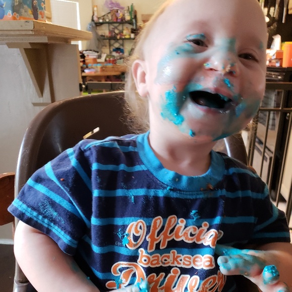 Meet your Posher, Amy - Picture 3 of 4